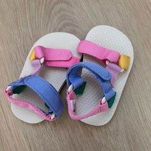 Baby gap summer sandals never worn.